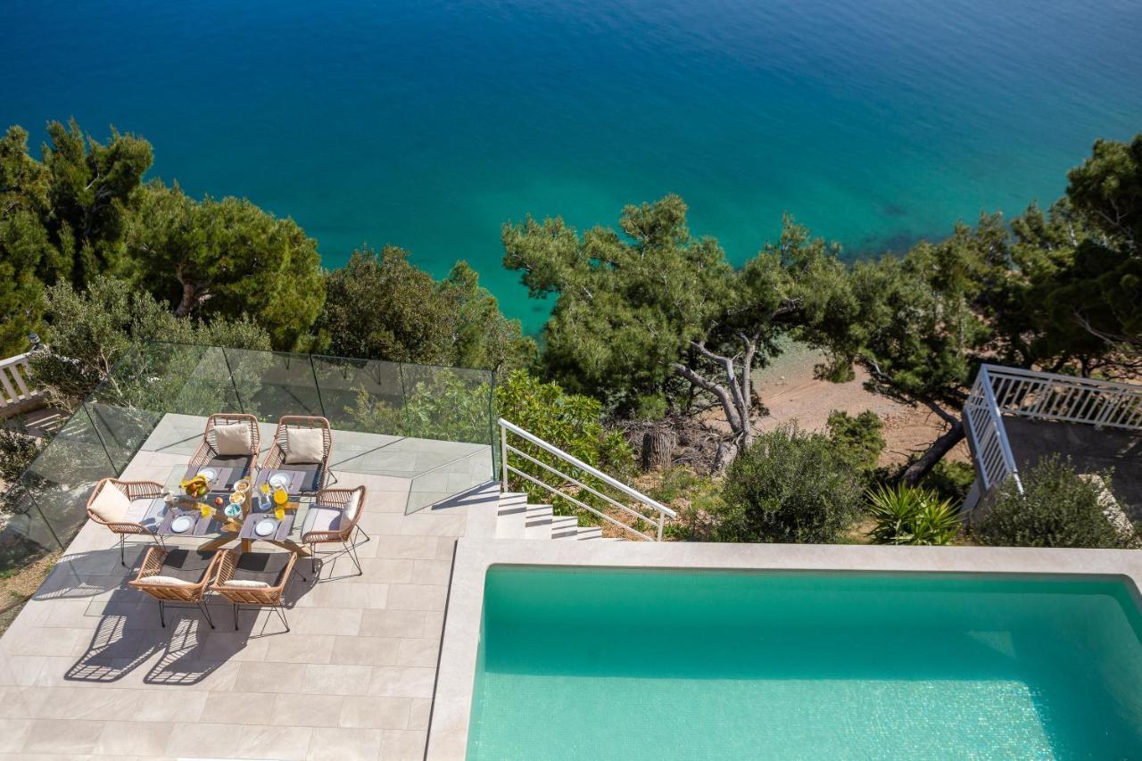 Beachfront Holiday Home - Private Heated Pool ミミツェ エクステリア 写真