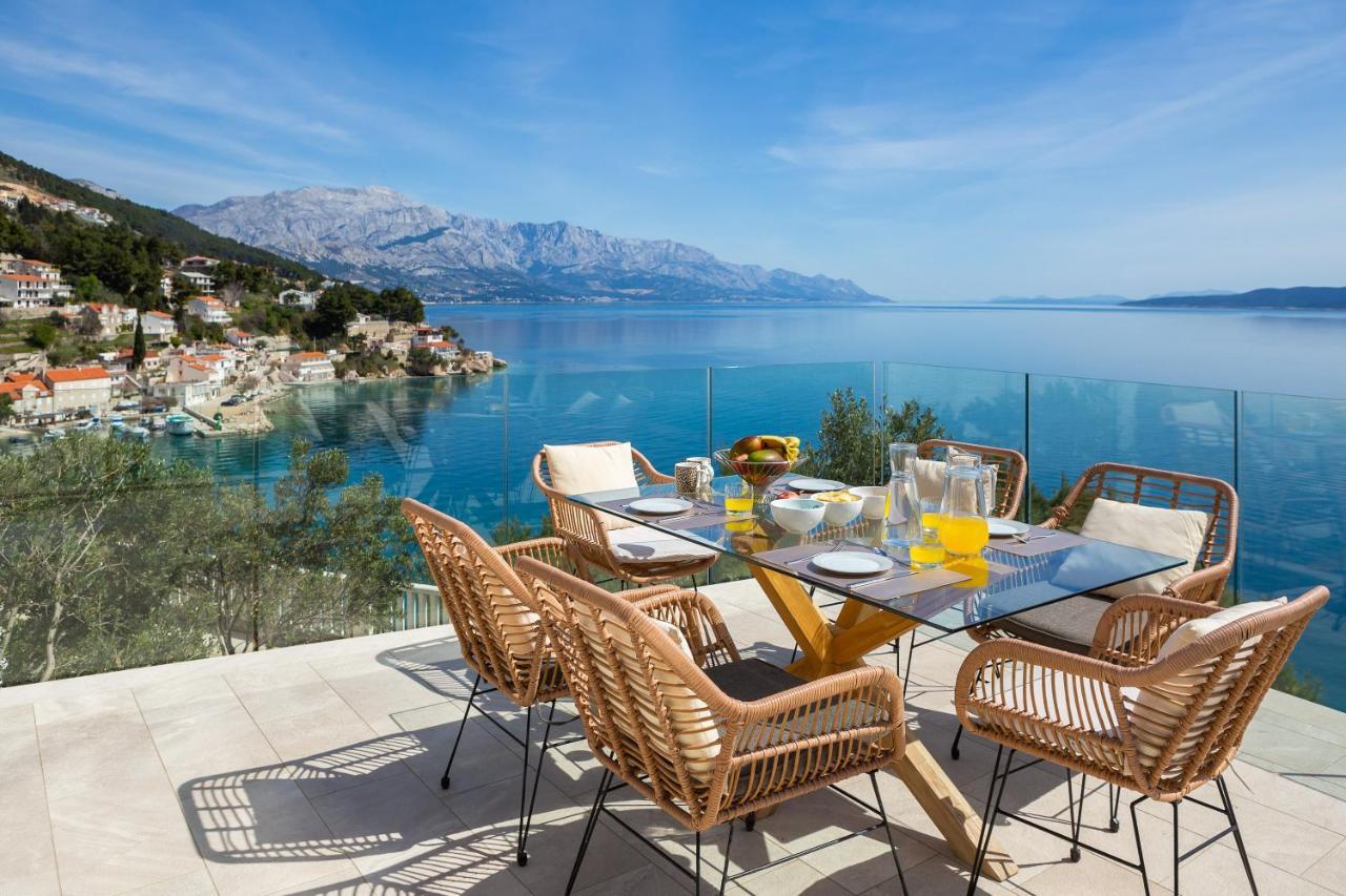 Beachfront Holiday Home - Private Heated Pool ミミツェ エクステリア 写真
