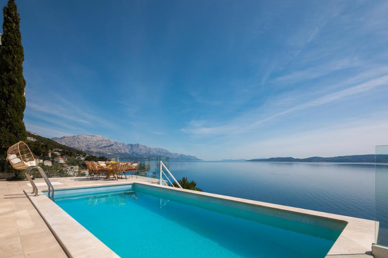 Beachfront Holiday Home - Private Heated Pool ミミツェ エクステリア 写真